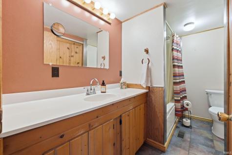 11401 W 500 S Road Mentone IN 46539