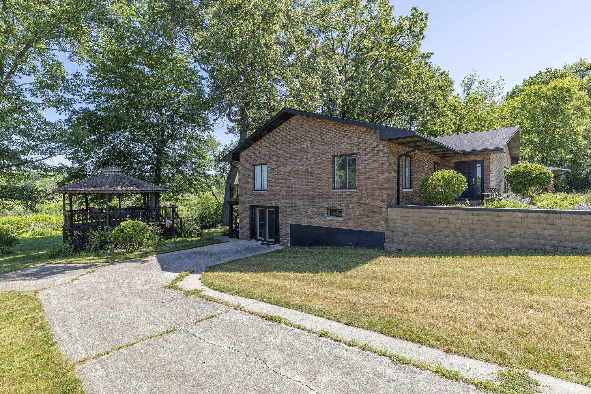 19275 Us 20 Highway Bristol IN 46507