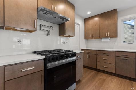 54842 Black Oak Court Bristol IN 46507