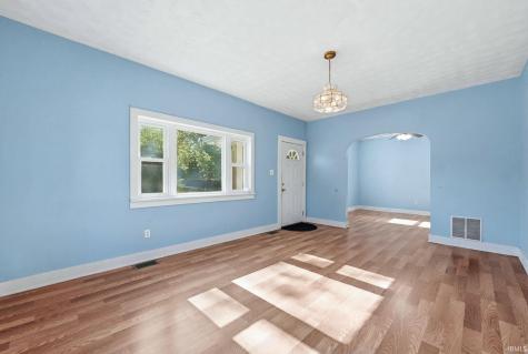 4302 Weisser Park Avenue Fort Wayne IN 46806