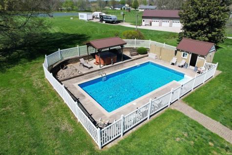 1407 S 125 E Washington IN 47501