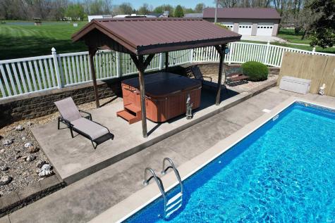 1407 S 125 E Washington IN 47501