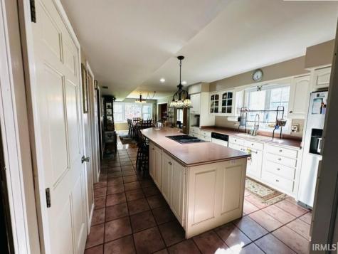 1407 S 125 E Washington IN 47501