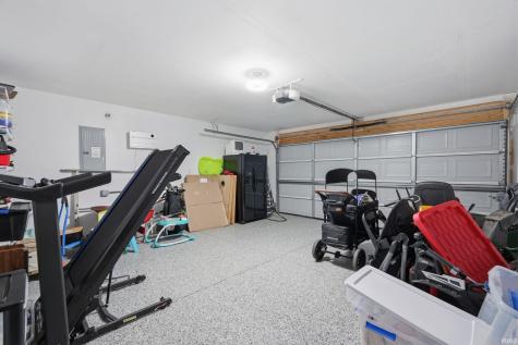 1200 E Pittenger Court Albany IN 47320