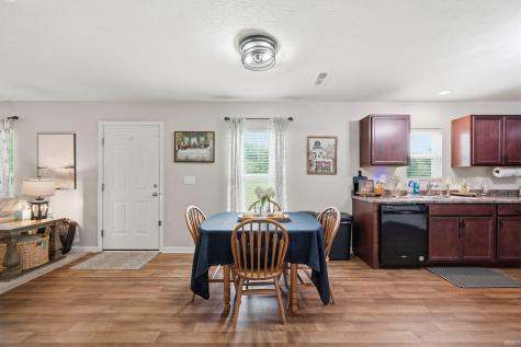1200 E Pittenger Court Albany IN 47320