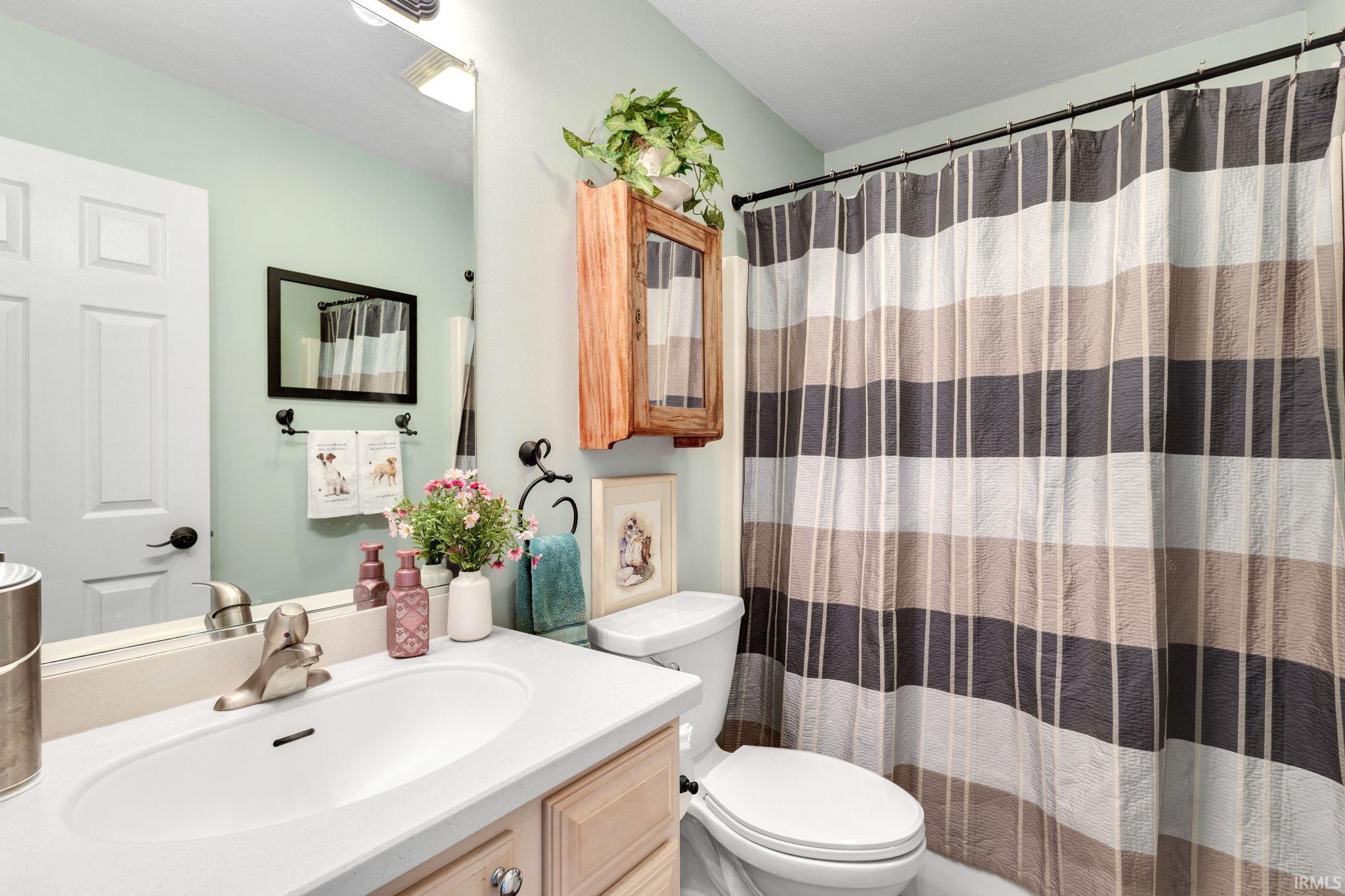 1006 Hidden Meadow Lane Middlebury IN 46540