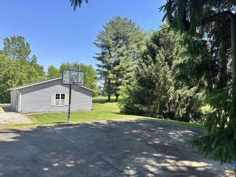4304 Newport Road Spencer IN 47460
