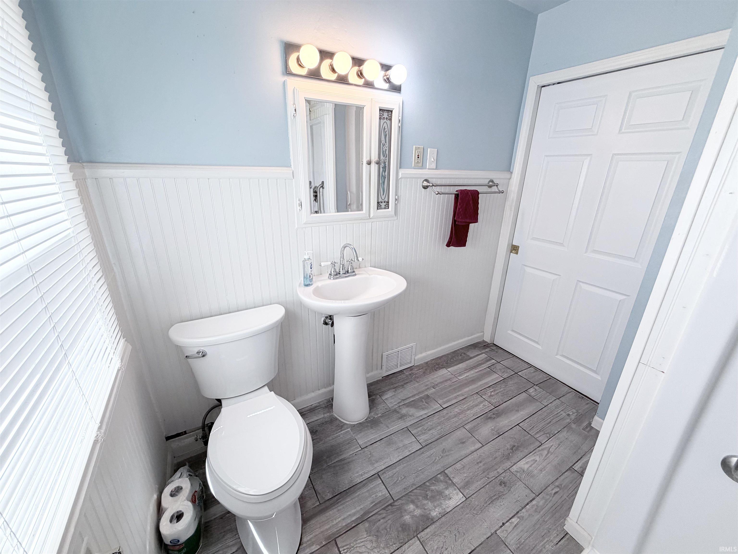 4528 W Linden Avenue South Bend IN 46619