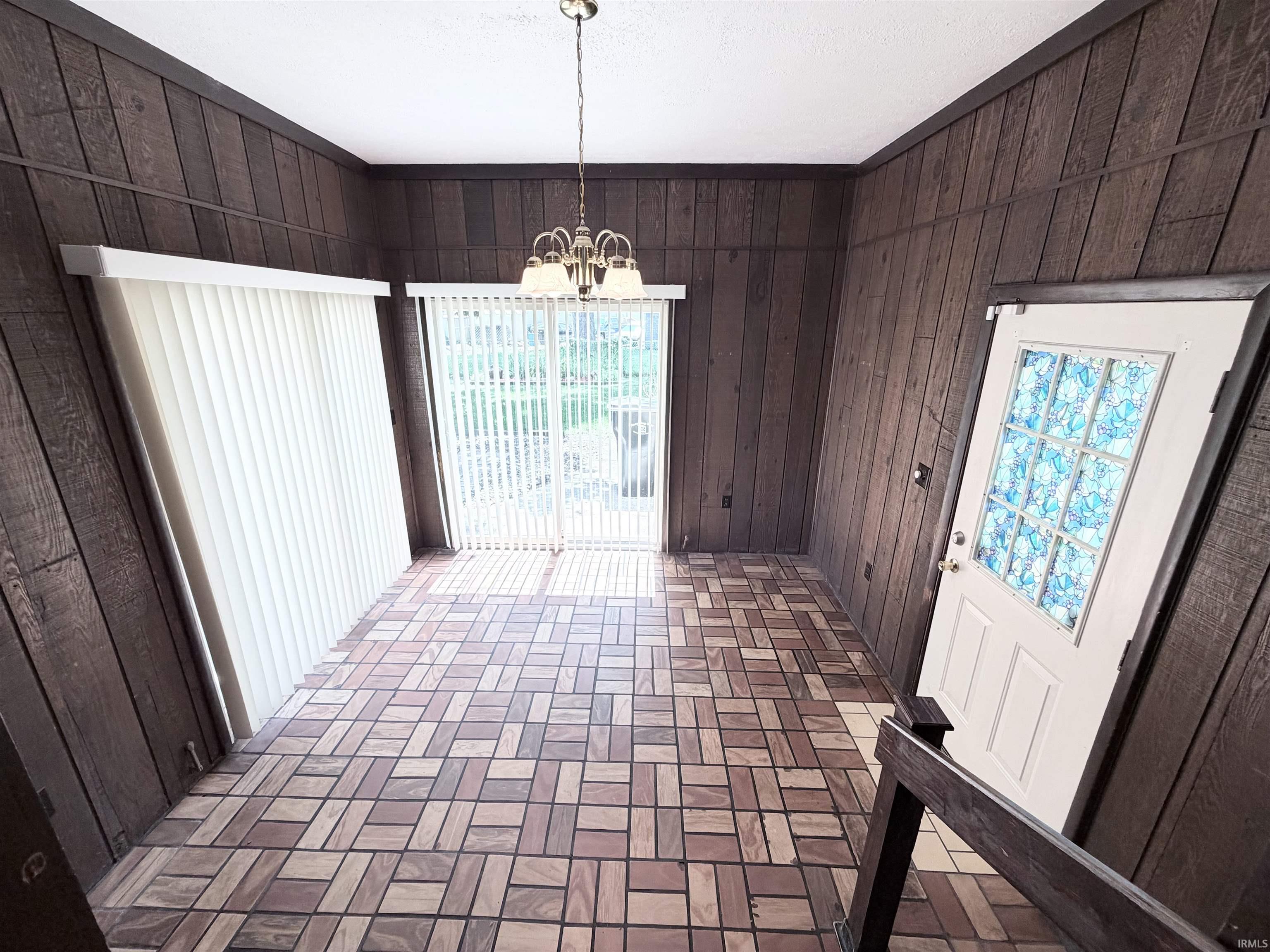 4528 W Linden Avenue South Bend IN 46619