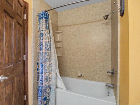 2577 Juanita Avenue Wadesville IN 47638
