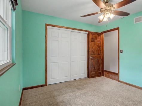 2577 Juanita Avenue Wadesville IN 47638