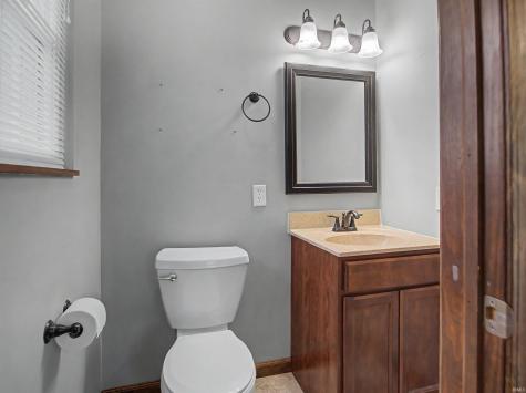 2577 Juanita Avenue Wadesville IN 47638