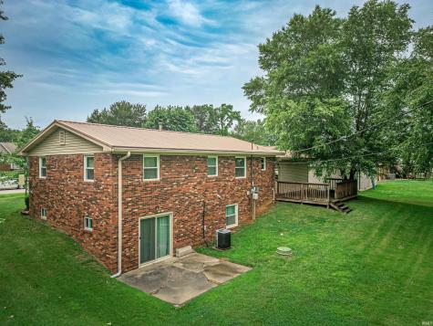 2577 Juanita Avenue Wadesville IN 47638