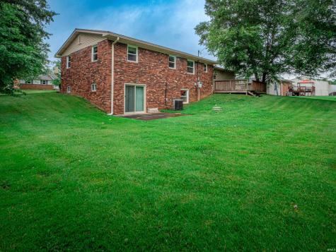 2577 Juanita Avenue Wadesville IN 47638