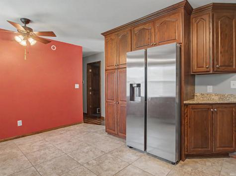 2577 Juanita Avenue Wadesville IN 47638