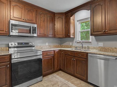 2577 Juanita Avenue Wadesville IN 47638