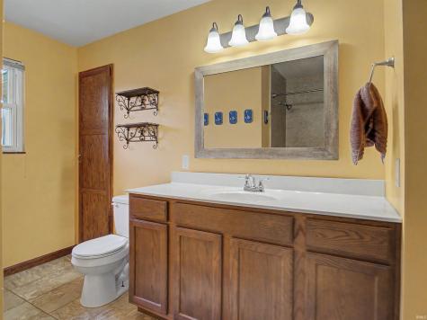 2577 Juanita Avenue Wadesville IN 47638
