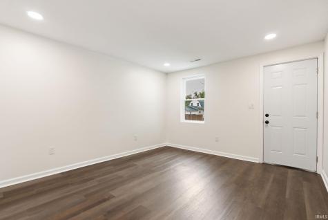 1211 Gay Street Huntington IN 46750