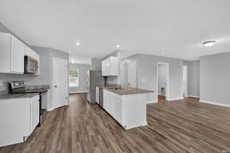 2804 W Kings Canyon Drive Muncie IN 47303