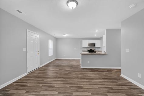 2804 W Kings Canyon Drive Muncie IN 47303