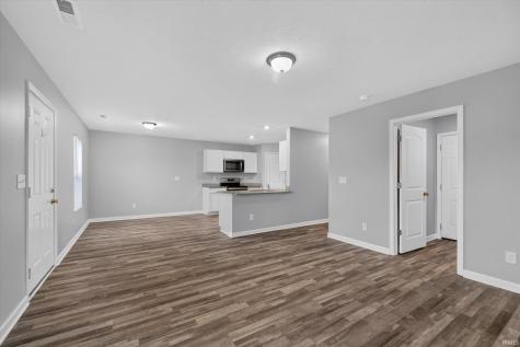 2804 W Kings Canyon Drive Muncie IN 47303
