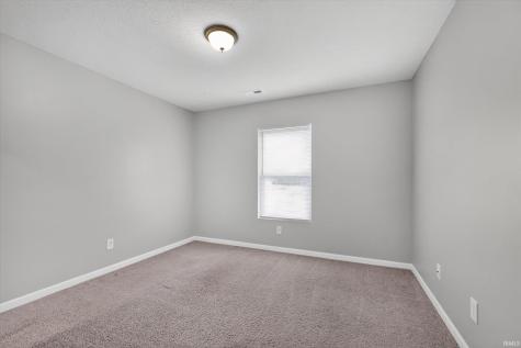 2804 W Kings Canyon Drive Muncie IN 47303