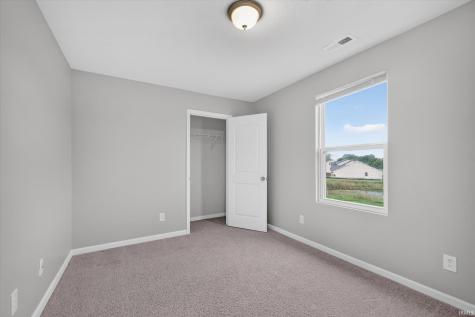 2804 W Kings Canyon Drive Muncie IN 47303