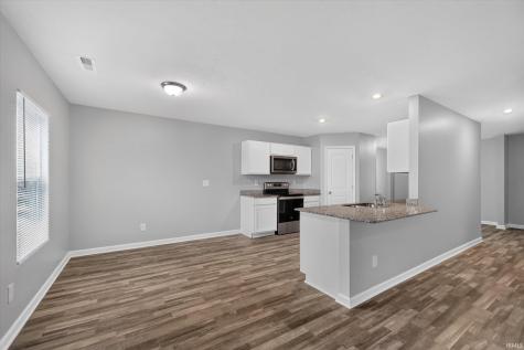 2804 W Kings Canyon Drive Muncie IN 47303
