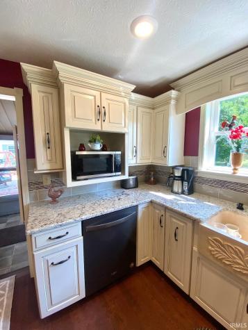 1229 NW Second Street Linton IN 47441