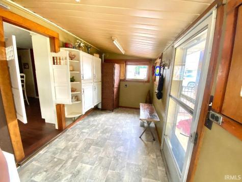 1229 NW Second Street Linton IN 47441
