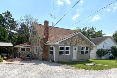 1229 NW Second Street Linton IN 47441