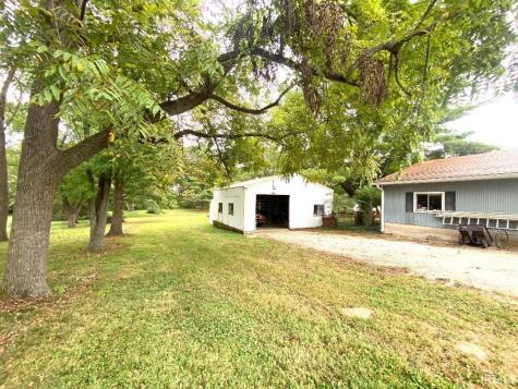 1229 NW Second Street Linton IN 47441