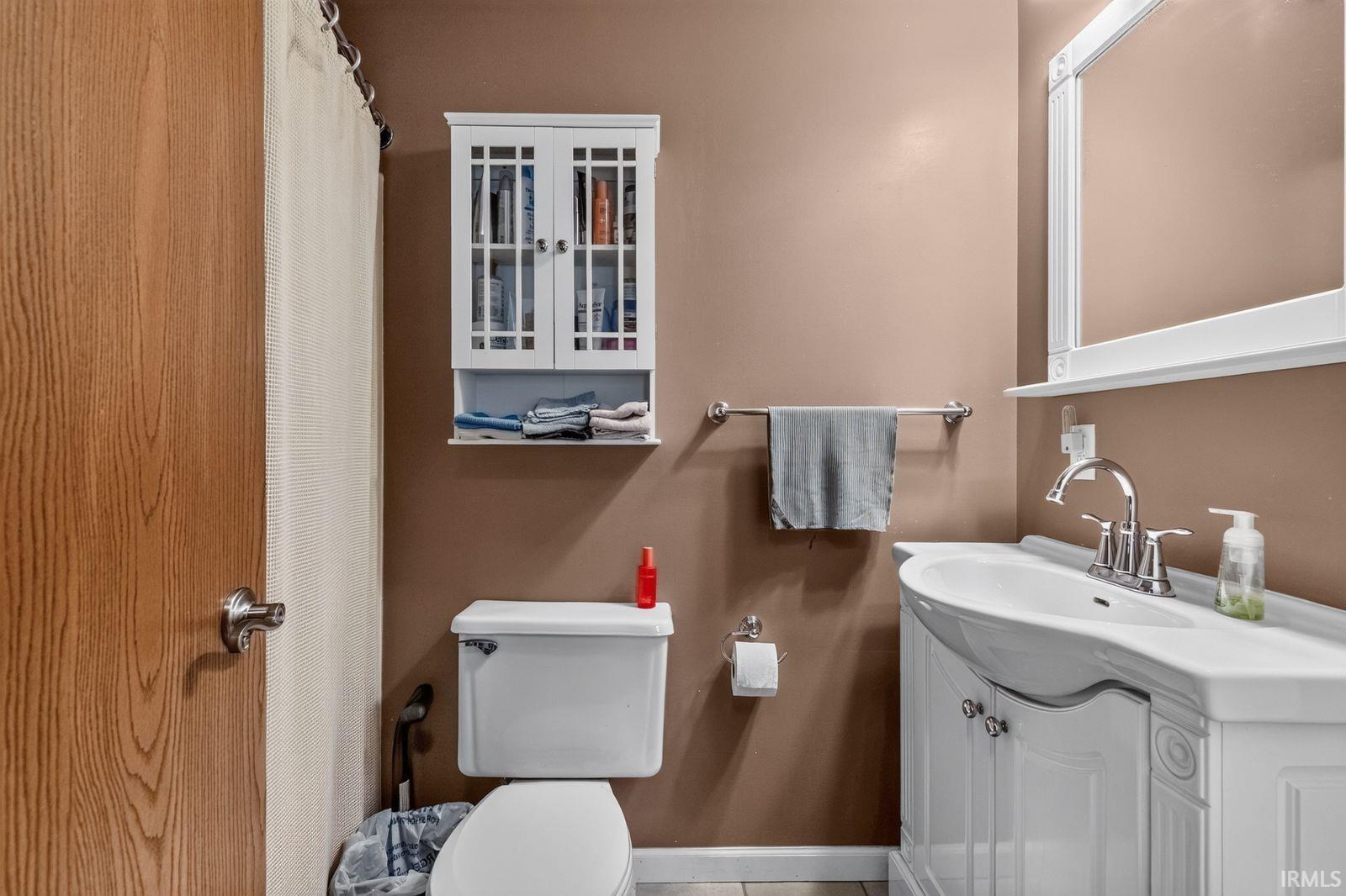 325 W Elm Street Millersburg IN 46543