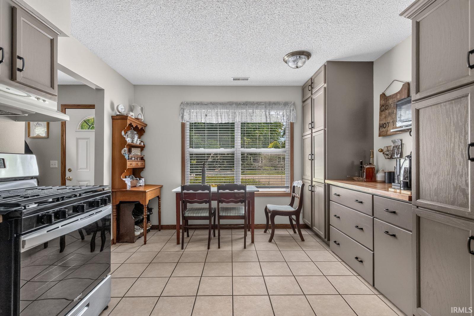 325 W Elm Street Millersburg IN 46543