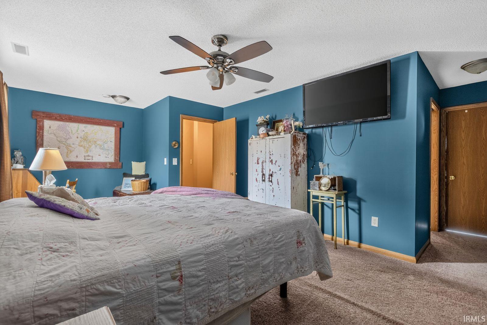 325 W Elm Street Millersburg IN 46543
