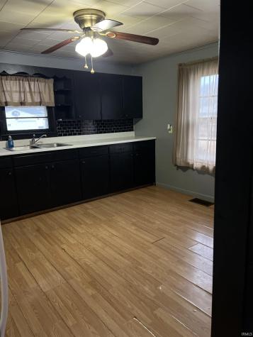 1323 Parkinson Street Vincennes IN 47591