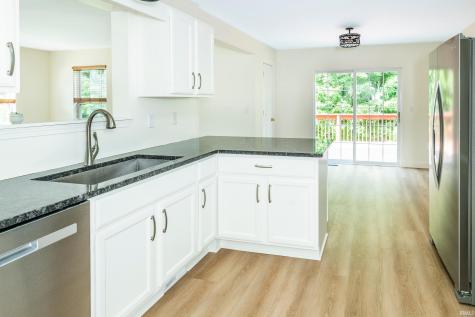 844 S Deer Run Ellettsville IN 47429