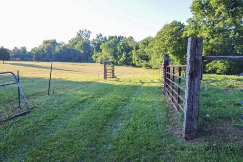 7382 E 750 S Road Pierceton IN 46787