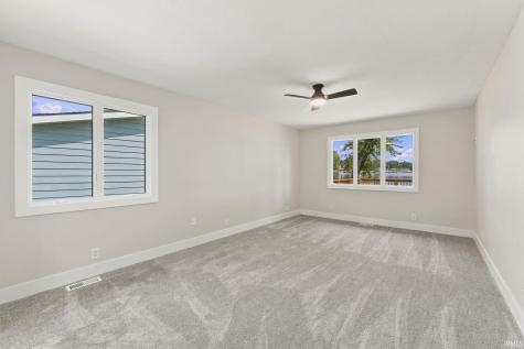2988 N Knoll Drive Macy IN 46951