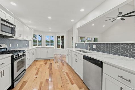 2988 N Knoll Drive Macy IN 46951
