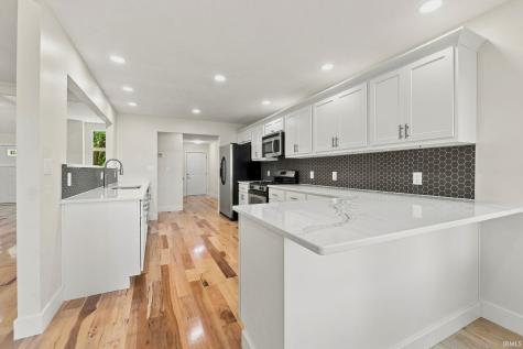 2988 N Knoll Drive Macy IN 46951