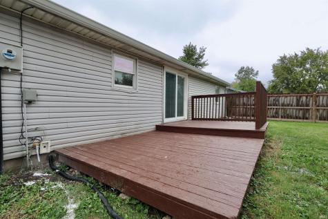 517 Illinois Street Parker City IN 47368