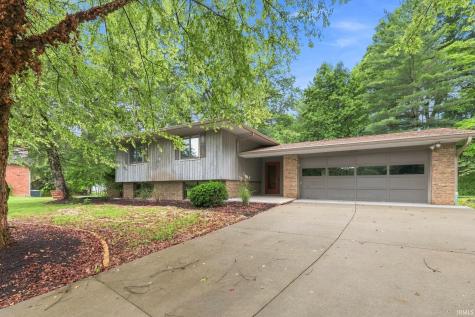 2202 Belhaven Court Bloomington IN 47401
