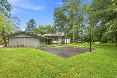 2202 Belhaven Court Bloomington IN 47401