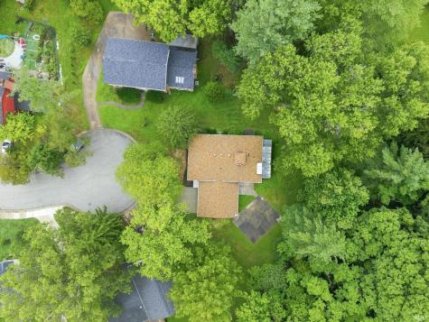 2202 Belhaven Court Bloomington IN 47401