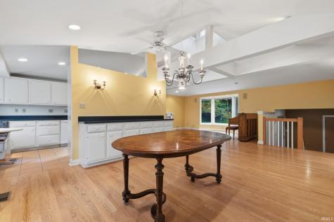 2202 Belhaven Court Bloomington IN 47401