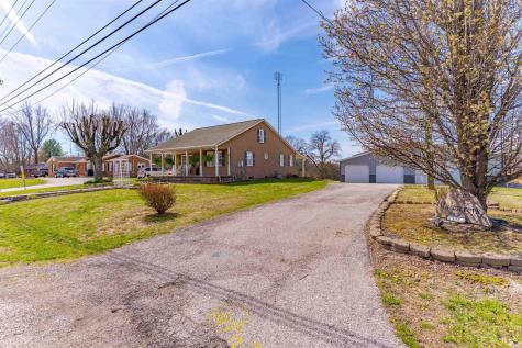 998 S State Road 61 Winslow IN 47598