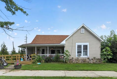 119 W Maple Street Flora IN 46929