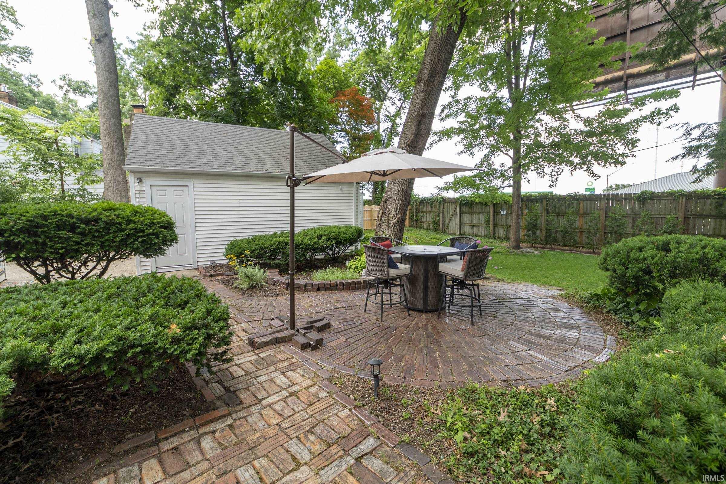 324 Bercliff Drive South Bend IN 46615