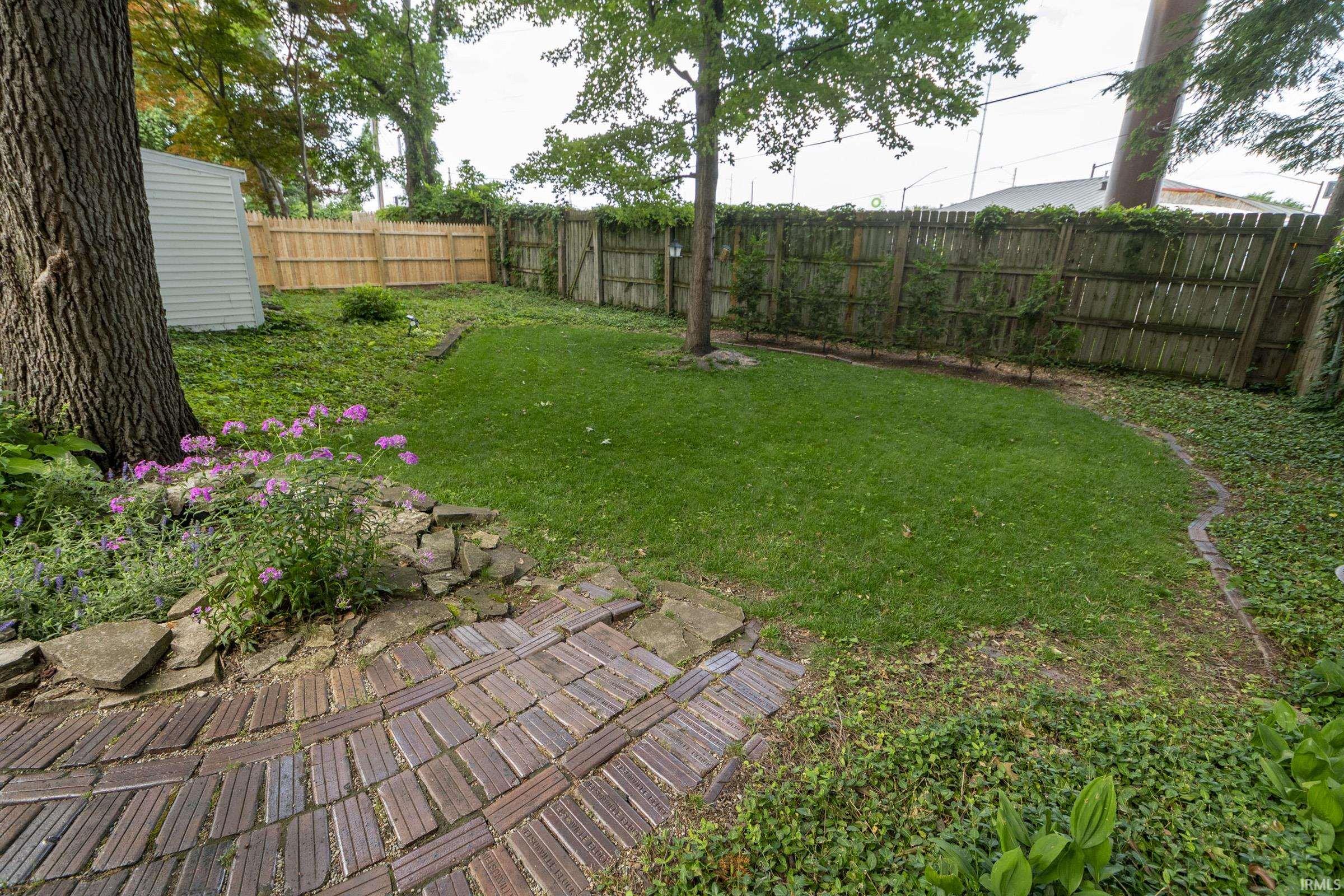 324 Bercliff Drive South Bend IN 46615